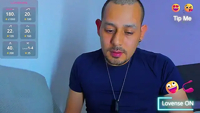 jhonyalzate2 online show from December 11, 7:32 am