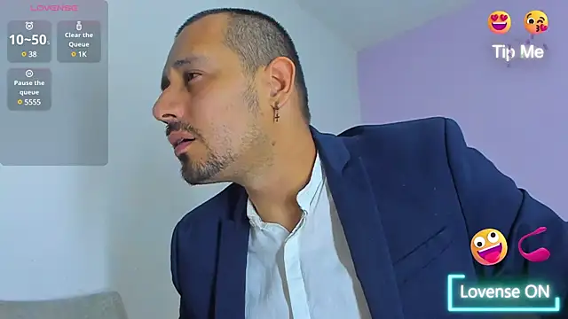 jhonyalzate2 online show from December 14, 2:34 am