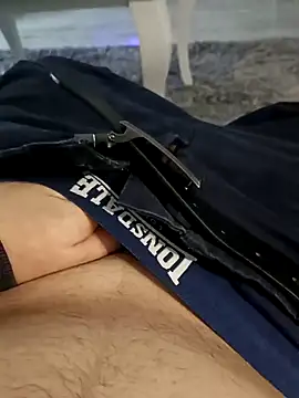 Mlodyolo1 online show from December 26, 2:16 pm