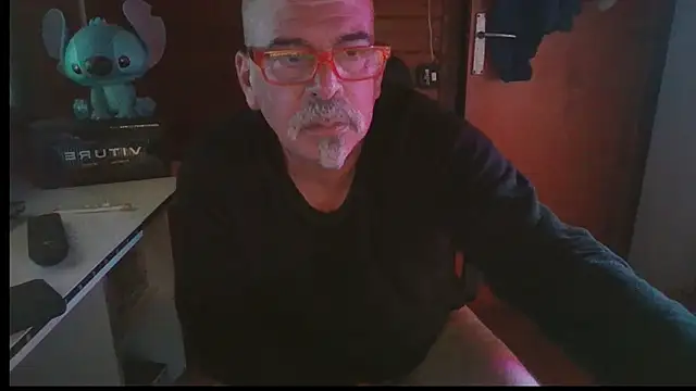 Snapshot of 0oscar_xxx chatting on September 29, 6:59 pm 0oscar xxx online show from September 29, 6:59 pm