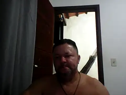 Snapshot of coroasafado589 chatting on December 5, 3:59 am coroasafado589 online show from December 5, 3:59 am