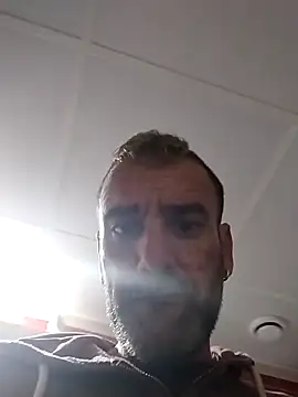 raulacab online show from April 1, 11:35 pm