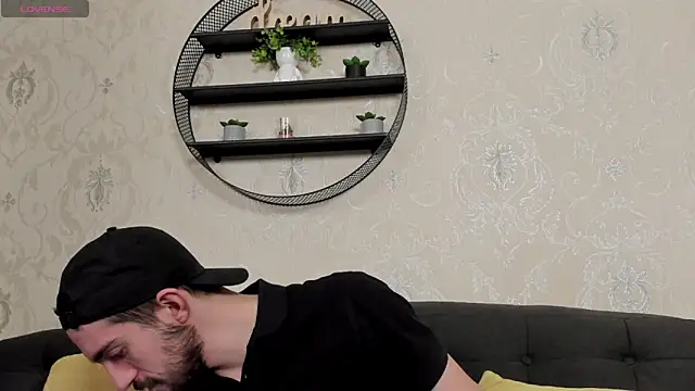 Dylan Best online show from February 6, 11:01 pm