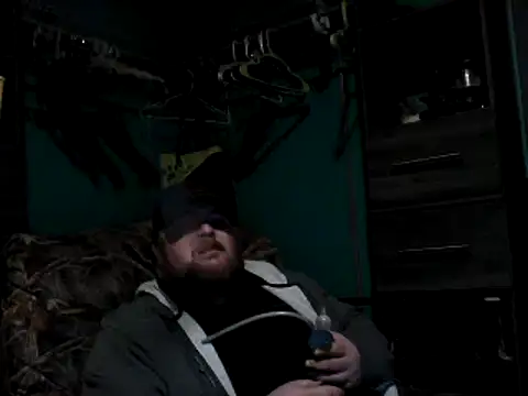 Snapshot of fatdickdaddy448 chatting on December 23, 6:11 am fatdickdaddy448 online show from December 23, 6:11 am