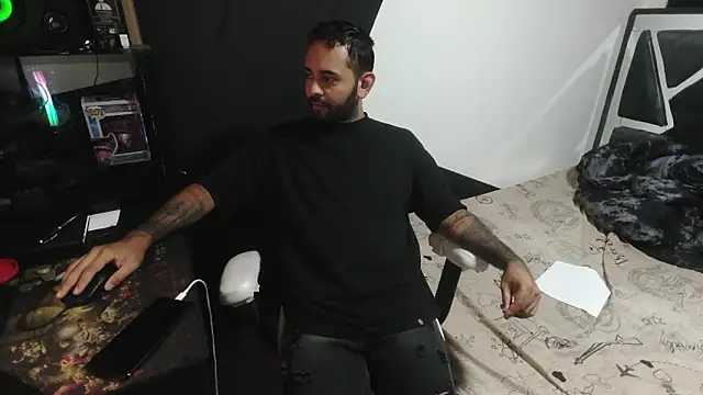 TeddyGominola  online show from October 17, 9:52 pm