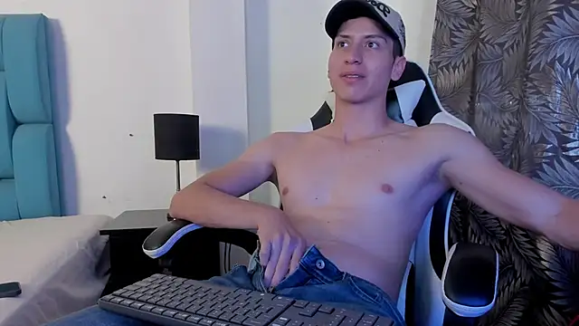 Tyler Cold online show from September 29, 8:37 pm
