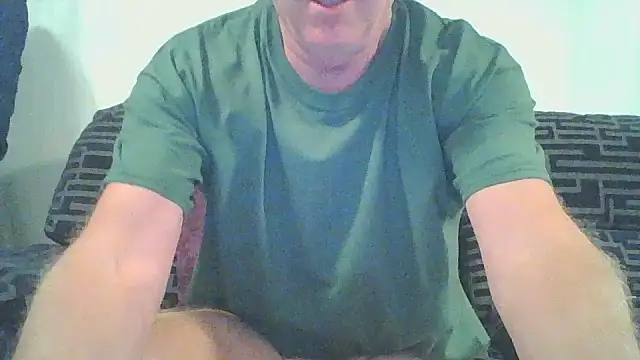 Snapshot of offshore00 chatting on September 21, 4:34 am offshore00 online show from September 21, 4:34 am