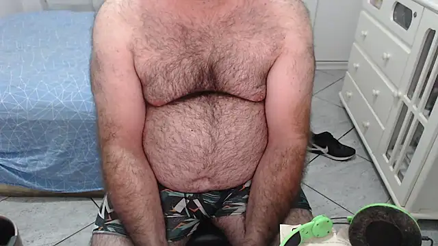 MysterBearMG online show from December 18, 11:23 pm