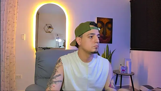 alejandro calderon1 online show from February 24, 2:45 am