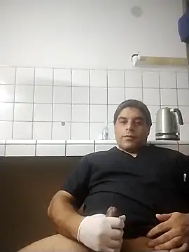 Tonilp1984 online show from March 16, 11:41 pm