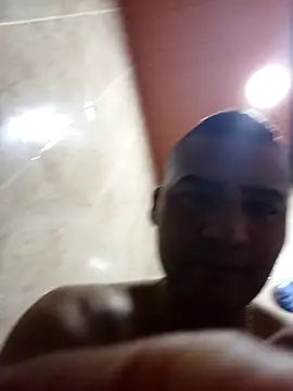 EISONREINA11 online show from October 27, 4:04 am