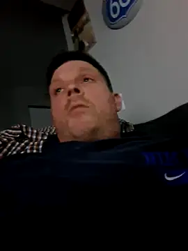 curiouscock38 online show from April 19, 7:52 am