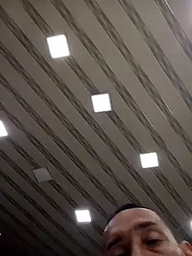 Diegoflorez01 online show from April 15, 10:43 pm