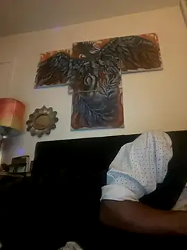 Snapshot of KingB8r chatting on September 28, 3:37 am KingB8r online show from September 28, 3:37 am