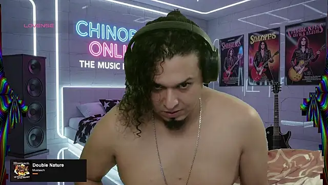 Snapshot of chino_roz chatting on September 12, 2:06 pm chino roz online show from September 12, 2:06 pm