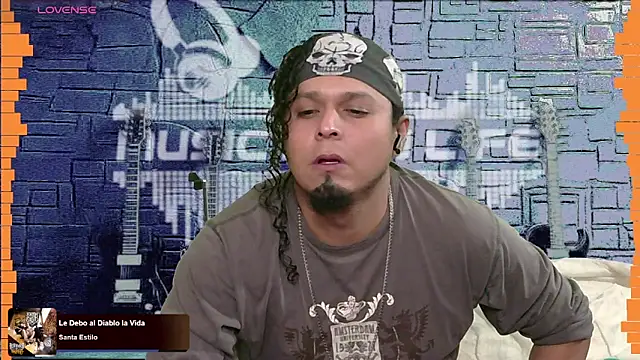Snapshot of chino_roz chatting on December 29, 6:24 am chino roz online show from December 29, 6:24 am