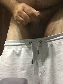 Snapshot of hairysmallcockguy chatting on January 3, 1:25 pm hairysmallcockguy online show from January 3, 1:25 pm