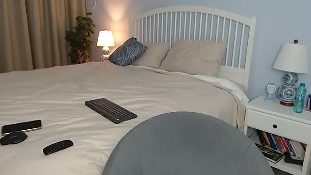 JustinMorrisX online show from November 23, 10:15 am