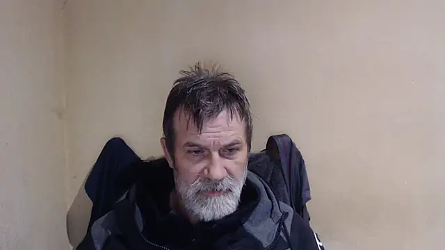 Snapshot of AlexNudo chatting on October 7, 7:56 am AlexNudo online show from October 7, 7:56 am