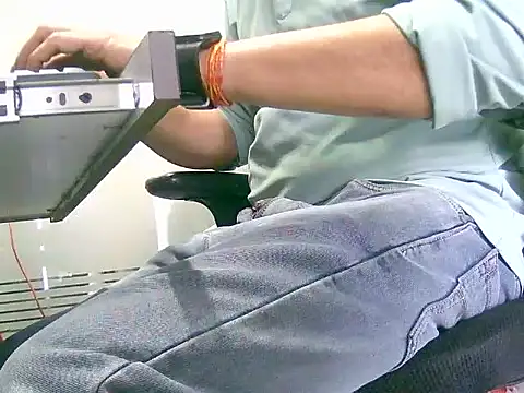 kavipanty online show from April 28, 11:04 am