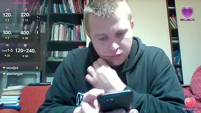 Matttthees online show from February 8, 8:24 pm