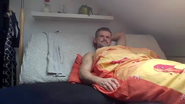 Cambitchboy online show from November 9, 1:26 pm