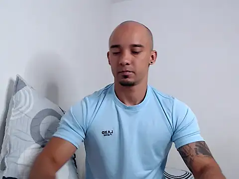 SimonRoberth online show from December 17, 6:14 pm