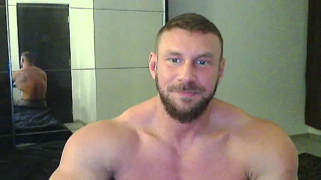 muscularkevin online show from November 26, 2:31 pm