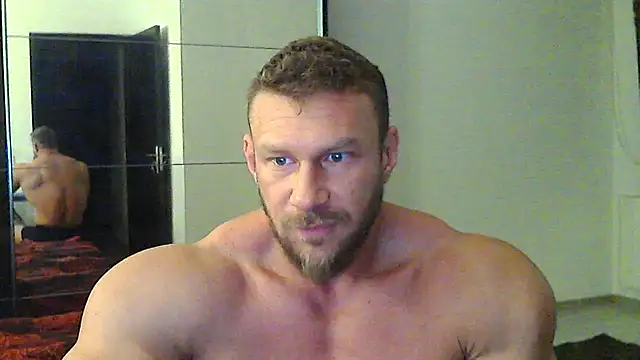 muscularkevin online show from December 5, 4:42 am