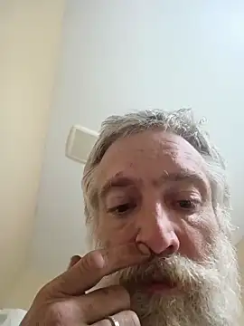 begood4daddy2day online show from November 4, 8:15 am