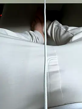 Luishorny19 online show from October 22, 3:27 pm