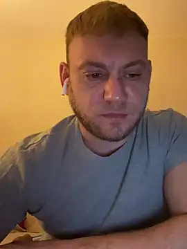 Snapshot of Weestud94 chatting on January 16, 9:40 pm Weestud94 online show from January 16, 9:40 pm