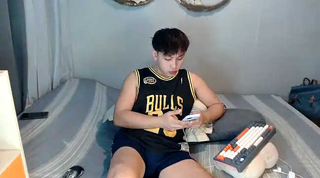 princeJayX online show from January 7, 10:49 am