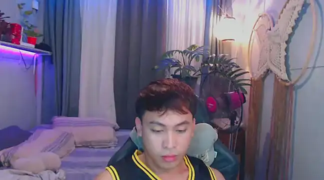 princeJayX online show from February 3, 7:10 pm