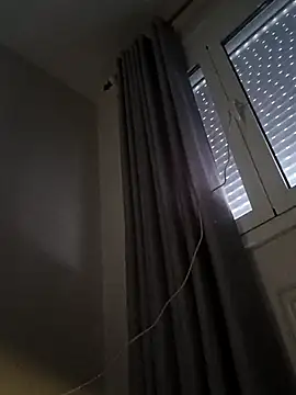 Zoni111 online show from November 17, 5:54 am