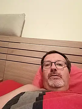 mike9473 online show from October 12, 7:30 pm