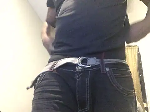 Snapshot of Londonfrotadejr chatting on January 12, 6:39 am Londonfrotadejr online show from January 12, 6:39 am