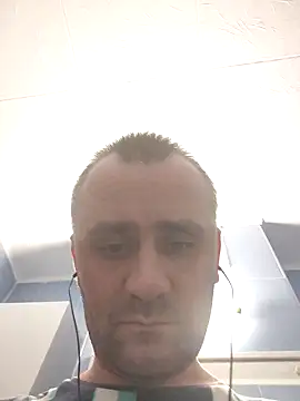 Snapshot of Govora chatting on March 1, 11:26 pm Govora online show from March 1, 11:26 pm