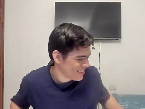 Lucian Gomez  online show from October 28, 6:49 am