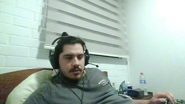 hung weeb online show from April 3, 3:36 am