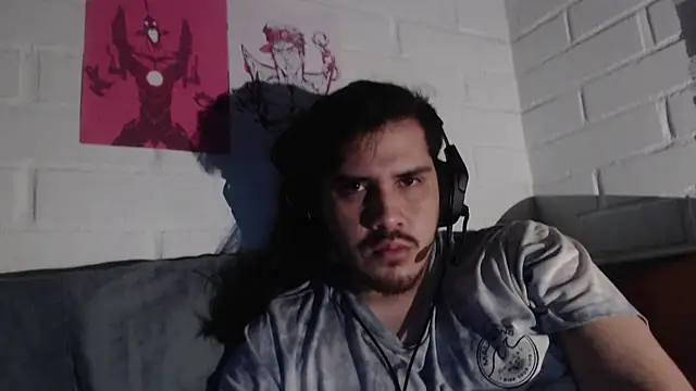 hung weeb online show from September 29, 2:43 am