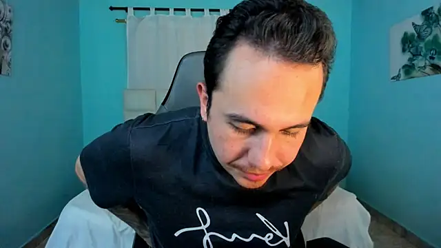 juan  jimenez online show from April 4, 9:34 pm