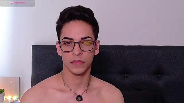 aodaboyyy online show from February 12, 1:28 pm