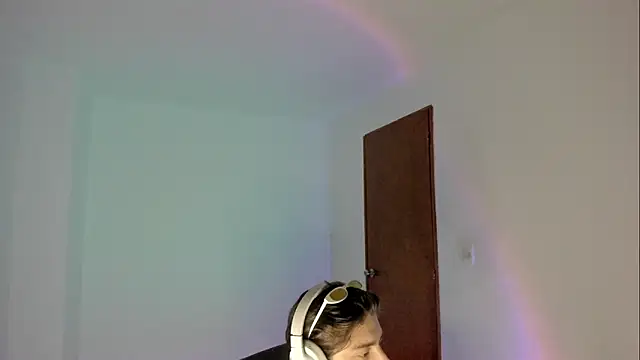 Giordano Russo online show from December 4, 1:12 am