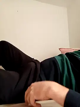 ScalicHat69 online show from November 18, 8:29 am