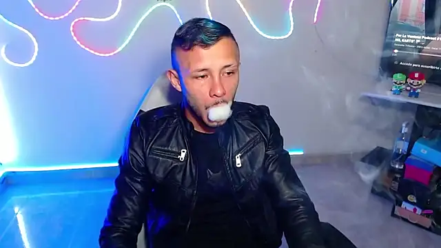 Snapshot of sebastian_horny chatting on October 10, 6:07 am sebastian horny online show from October 10, 6:07 am