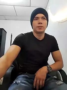 suckmydickbitch97 online show from December 20, 11:32 am