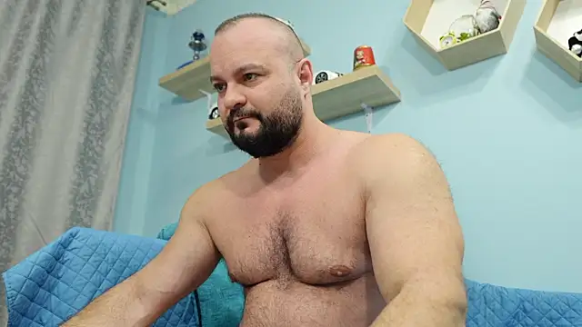 Muscle Bear online show from December 9, 5:51 am