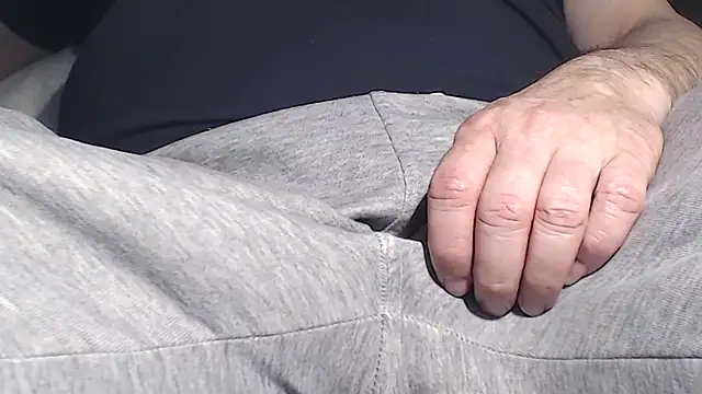 Small one online show from January 30, 7:26 pm