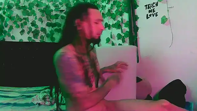 caribbeanlover1 online show from October 18, 9:42 pm